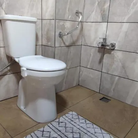 ÇAYKARA-NANAGA1883-Entire 1 Bedroom Flat with Balcony-Lake-Mountain View
